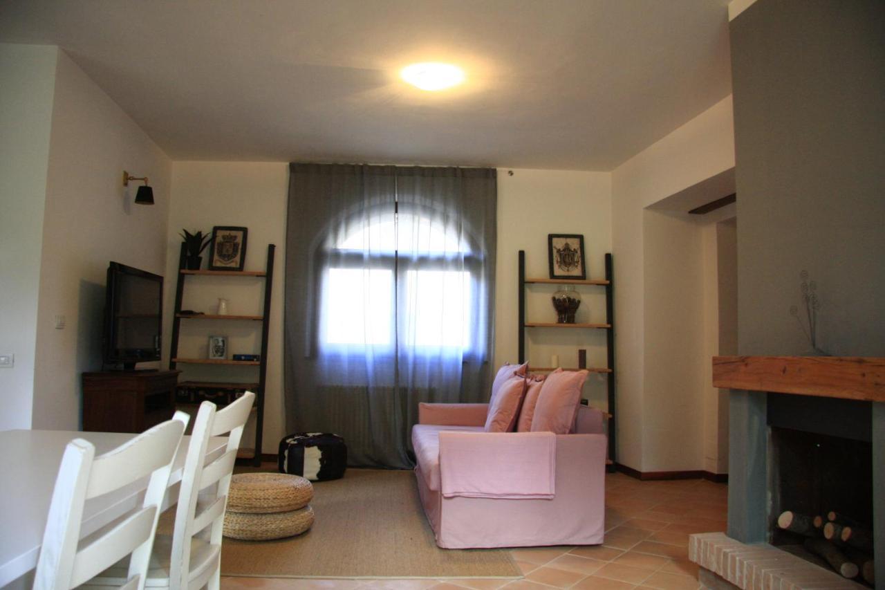 Aparthotel Ht Castello Di Campolongo à Valfabbrica Extérieur photo