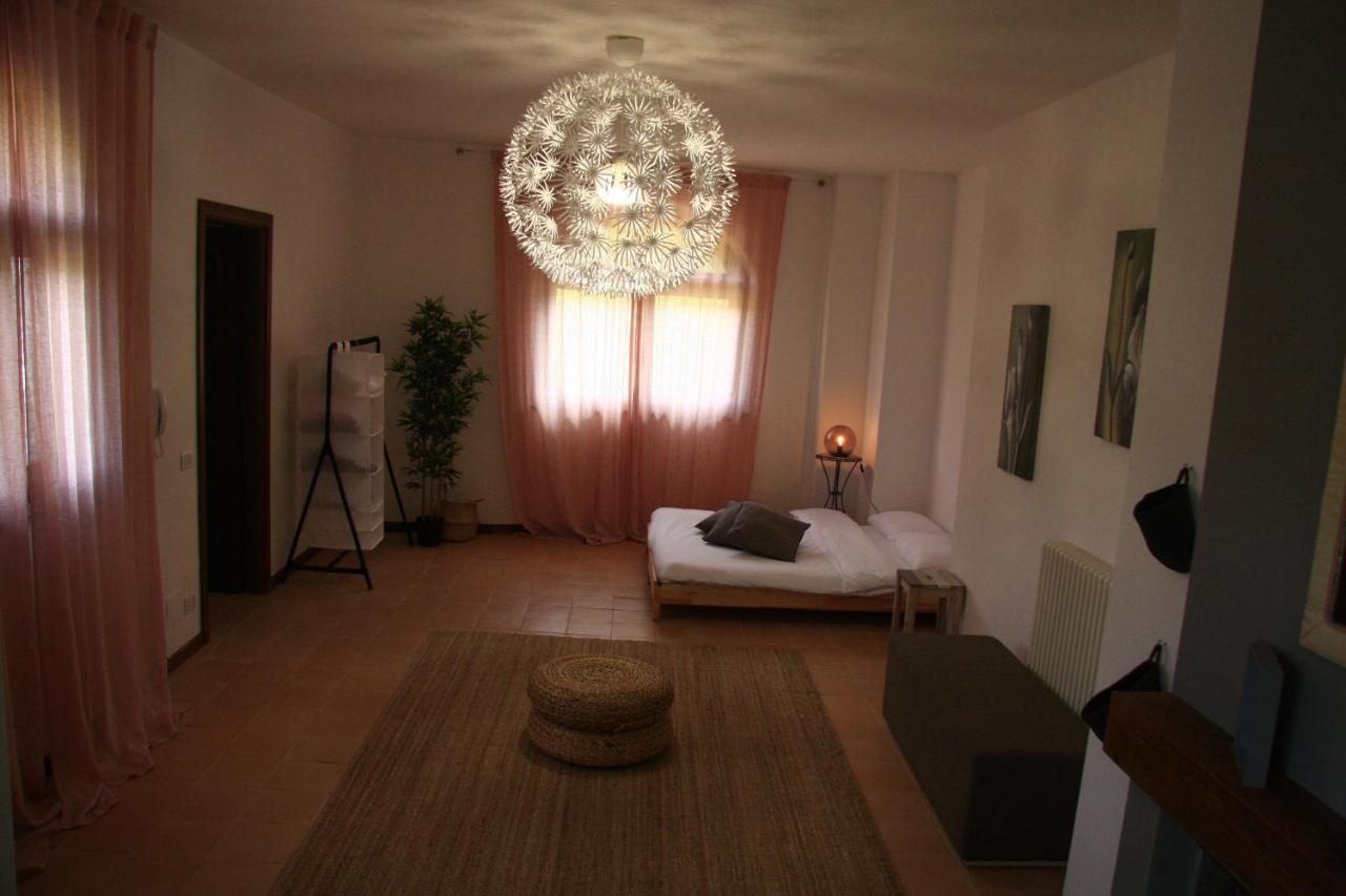 Aparthotel Ht Castello Di Campolongo à Valfabbrica Extérieur photo