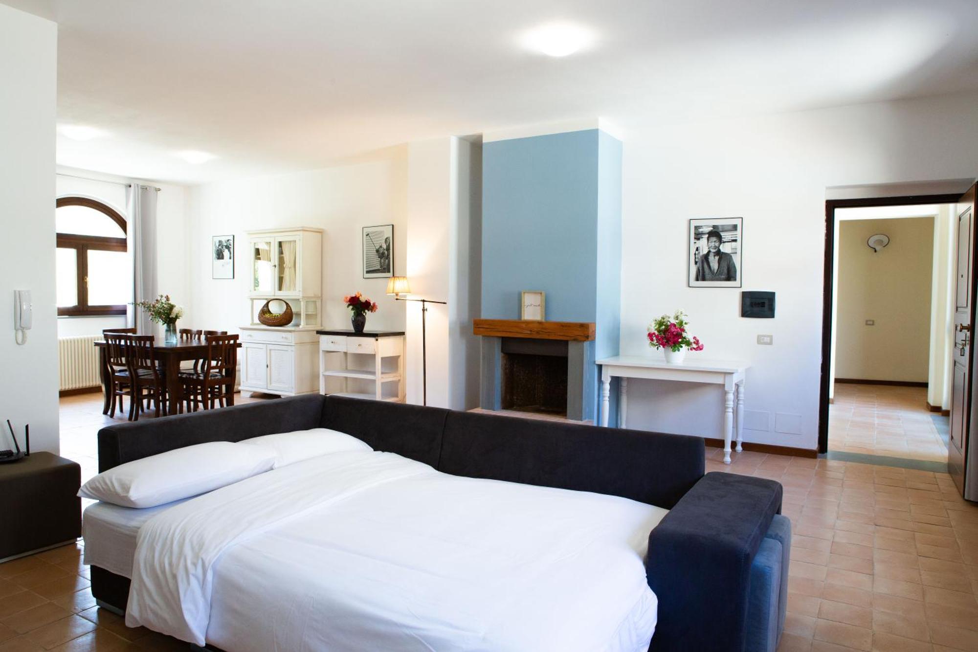Aparthotel Ht Castello Di Campolongo à Valfabbrica Extérieur photo