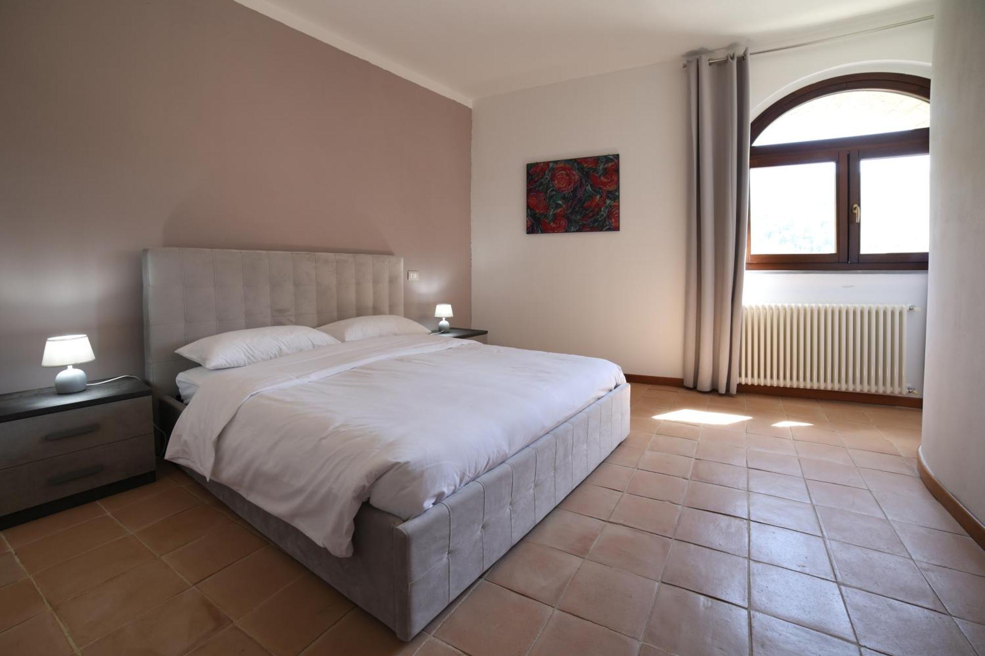 Aparthotel Ht Castello Di Campolongo à Valfabbrica Extérieur photo