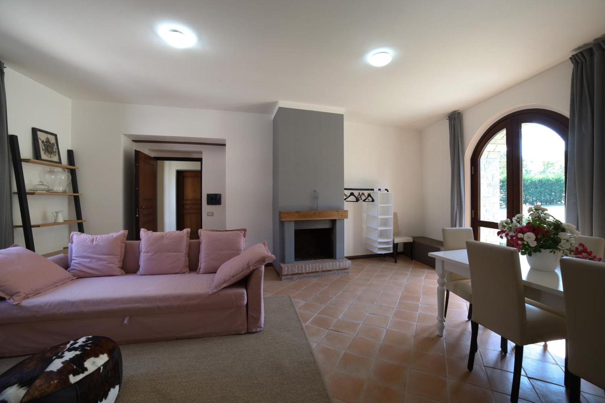 Aparthotel Ht Castello Di Campolongo à Valfabbrica Extérieur photo
