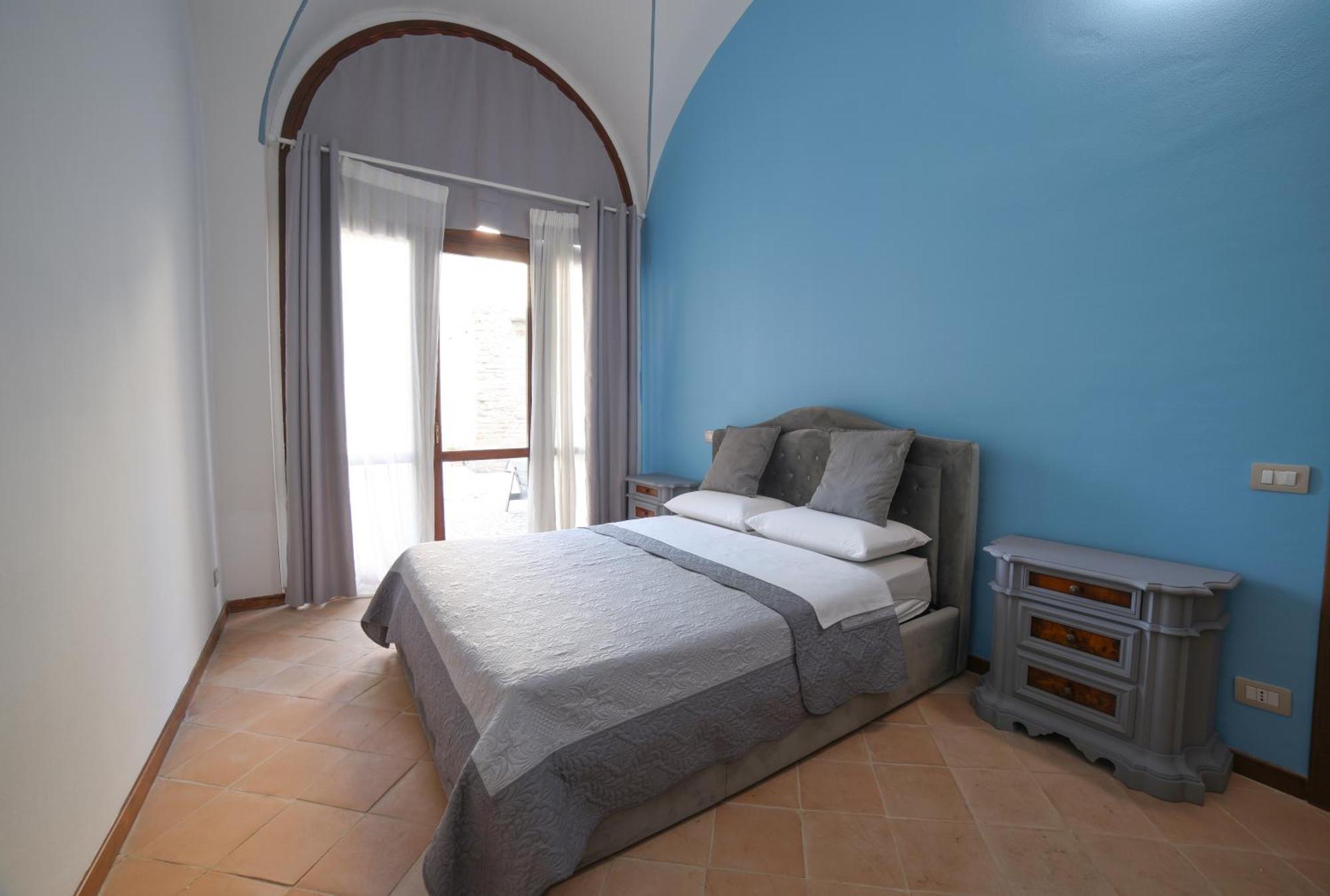 Aparthotel Ht Castello Di Campolongo à Valfabbrica Extérieur photo