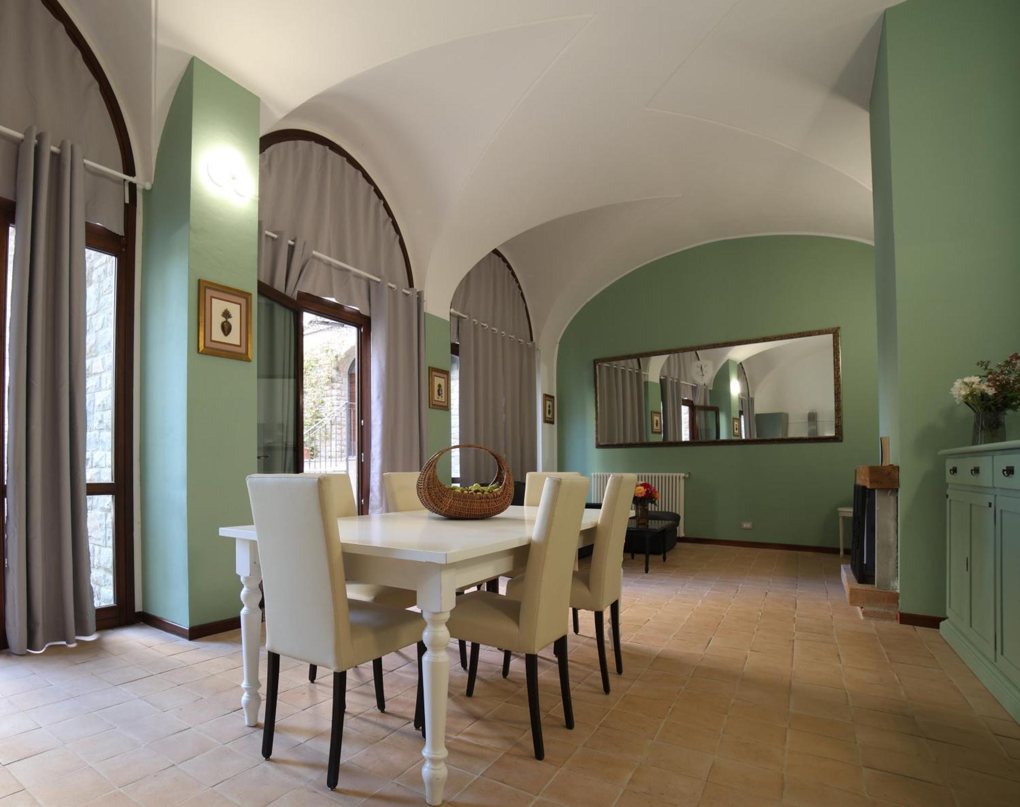 Aparthotel Ht Castello Di Campolongo à Valfabbrica Extérieur photo